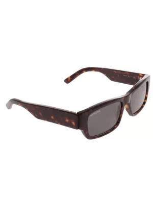 ¡Descubre el lujo y la protección con los lentes solares Balenciaga para hombre! Estilo sofisticado, máxima comodidad y protección UV en cada mirada.