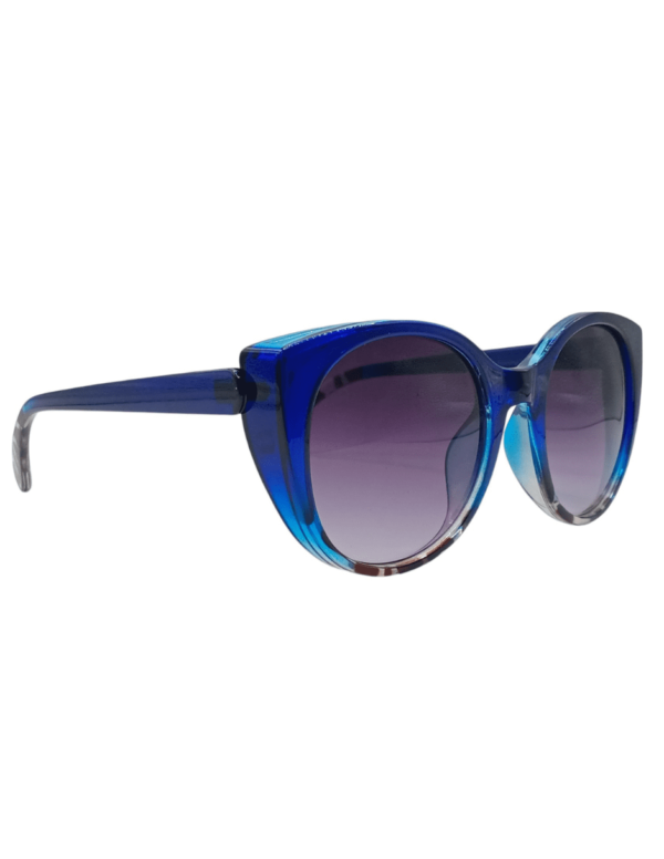 WEBP ¡Añade un toque de glamour a tu look con los lentes solares LOB para mujer! Con un diseño sofisticado y lentes polarizadas para protección UV superior.